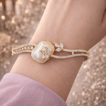 Pearl Blossom Luxe Bracelet