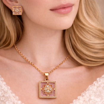 Royal Square Heritage Pendant Set